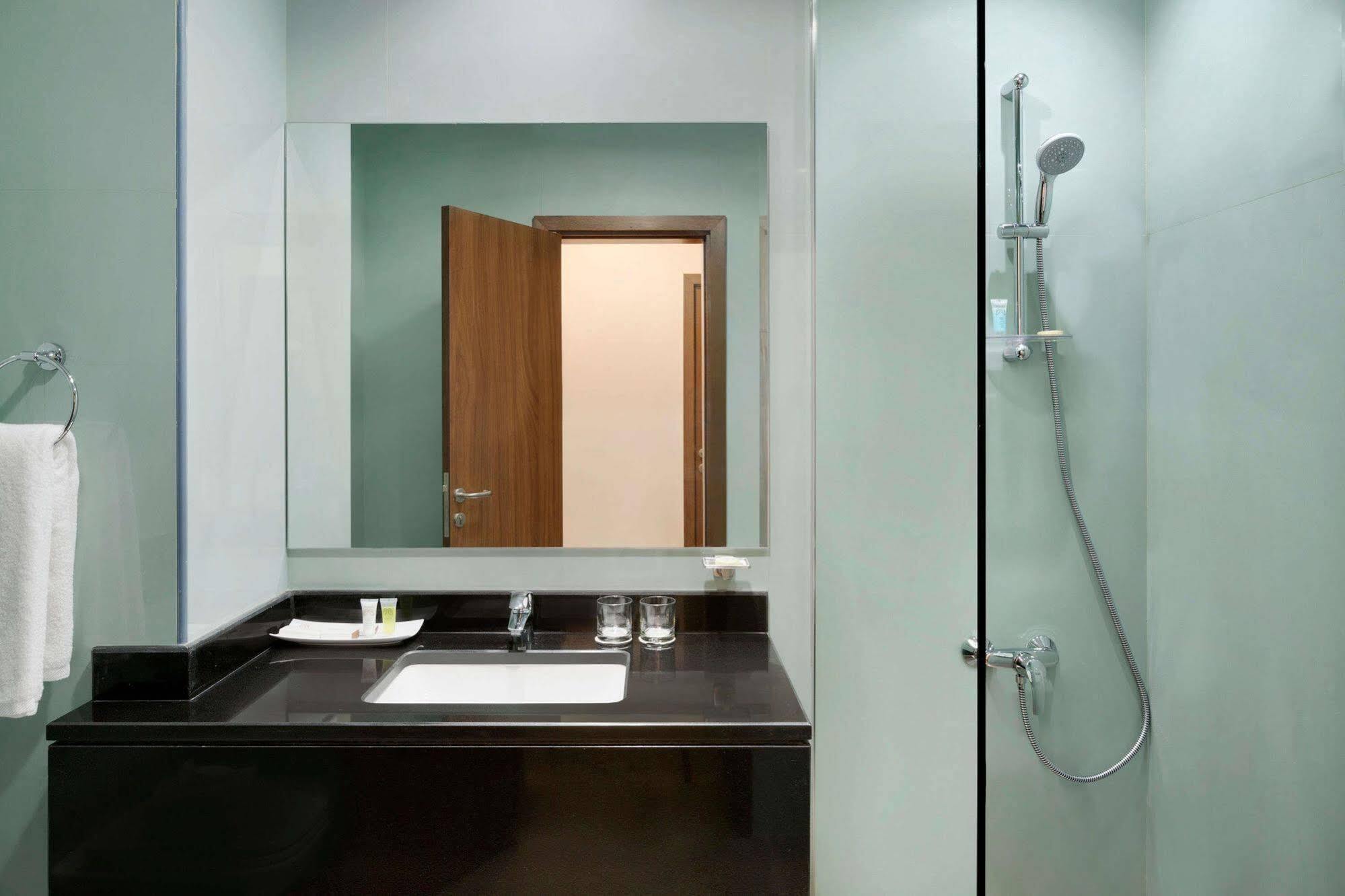 Ramada Encore Al Khobar Olaya Kültér fotó